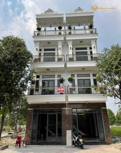 Bán nhà 2 lầu 1 trệt giá rẻ gần đường Nguyễn Du Bình, Hòa Thuận An, Bình Dương-01