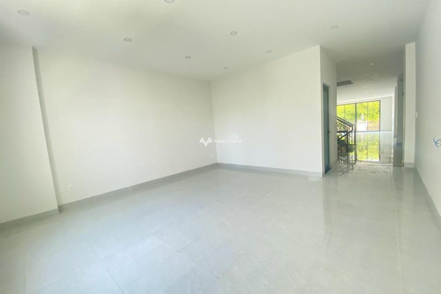 Cho thuê nhà ở tổng diện tích 144m2 giá thuê sang tên 30 triệu/tháng vị trí đặt tọa lạc ngay tại Nha Trang, Khánh Hòa-01