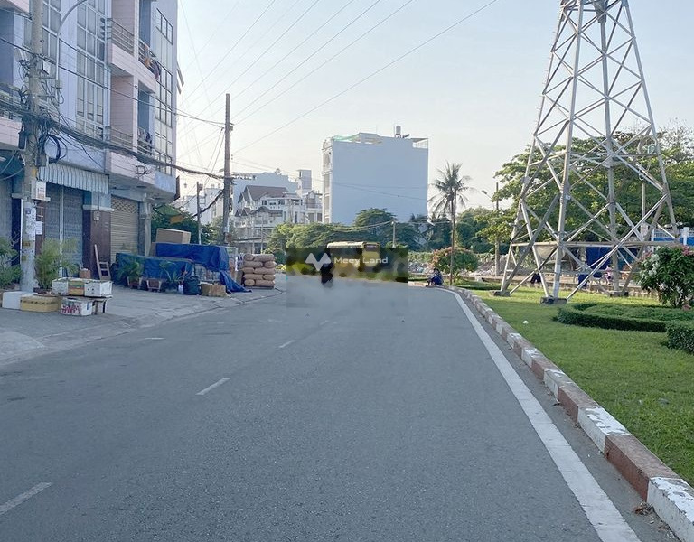 Đất xây 6 lầu 4x17m xây full, đường Song Hành , gần trường Bình Phú -01