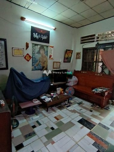 Bán nhà diện tích chuẩn 96m2 vị trí tại Vĩnh Hòa, Khánh Hòa giá bán cực sốc 2.8 tỷ nhìn chung gồm có 3 phòng ngủ, 2 WC-01