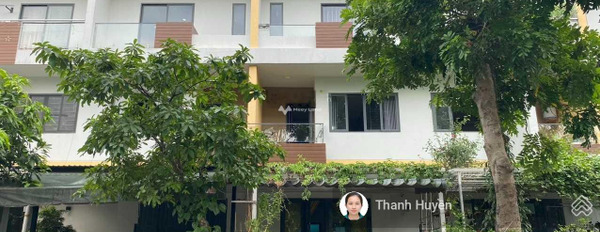 Mặt tiền tọa lạc trên Quận 9, Hồ Chí Minh cho thuê nhà thuê ngay với giá thỏa thuận 16.5 triệu/tháng, nhìn chung gồm có 3 phòng ngủ, 3 WC-02