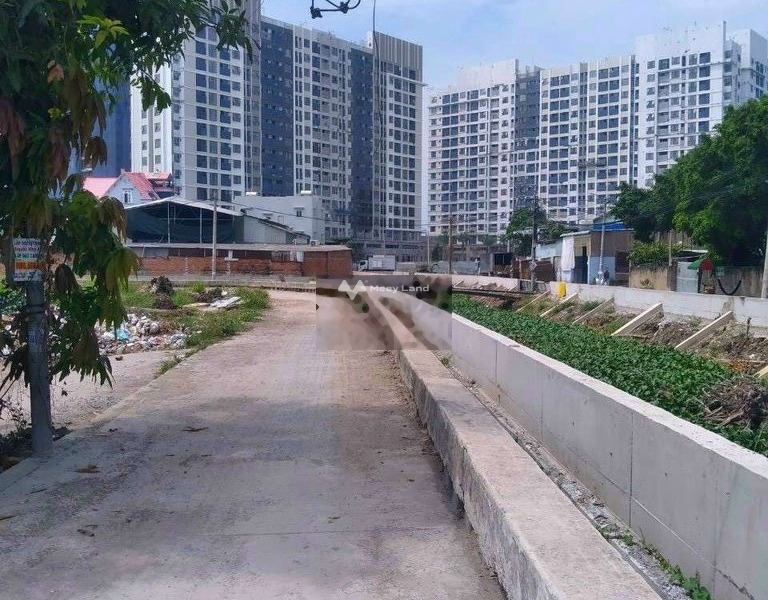 Trong nhà nhìn chung có 2 phòng ngủ, bán nhà ở có diện tích chung 200m2 giá bán bất ngờ 6.9 tỷ vị trí thuận lợi gần Quận 12, Hồ Chí Minh-01