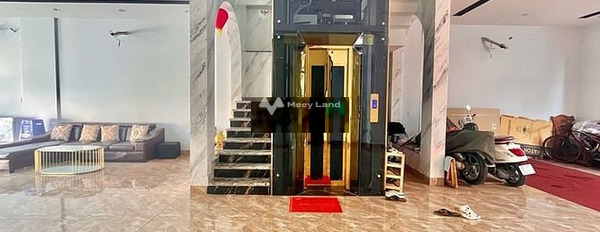 Bây giờ tôi cần cho thuê cửa hàng diện tích mặt tiền 140m2 thuê ngay với giá bàn giao chỉ 40 triệu/tháng bãi đậu xe rộng-03