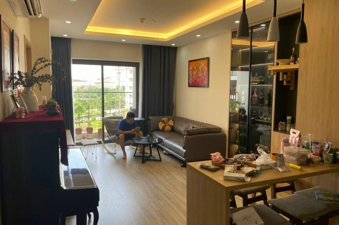 Cần bán căn hộ chung cư quận Long Biên thành phố Hà Nội, giá 2.3 tỷ