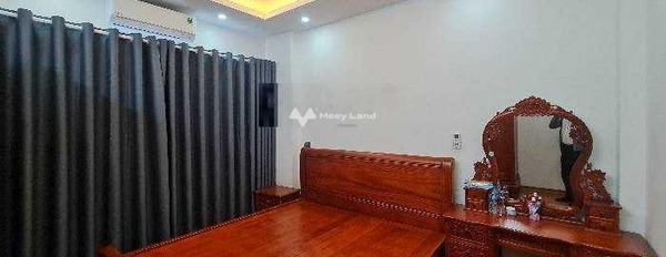 Trong nhà 3 phòng ngủ, bán nhà ở diện tích 35m2 vị trí đẹp tọa lạc trên Long Biên, Hà Nội-03