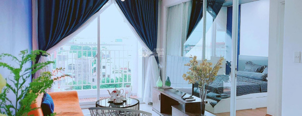 Tại Âu Cơ, Hồ Chí Minh bán chung cư bán ngay với giá tốt 2.7 tỷ, hướng Đông, trong căn hộ nhìn chung gồm có 2 phòng ngủ, 2 WC vào ở ngay-03