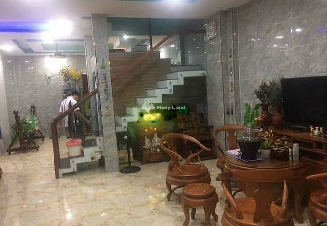Bán nhà ngay tại Nguyễn Thị Tần, Phường 2 giá bán đàm phán 810 triệu có diện tích gồm 120m2 tổng quan căn nhà này gồm 3 phòng ngủ