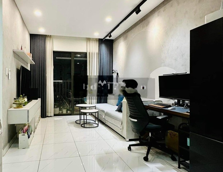 Trong căn hộ nhìn chung gồm 2 PN, cho thuê căn hộ vị trí mặt tiền tọa lạc ngay tại Quận 9, Hồ Chí Minh, 2 WC dọn vào ở ngay-01