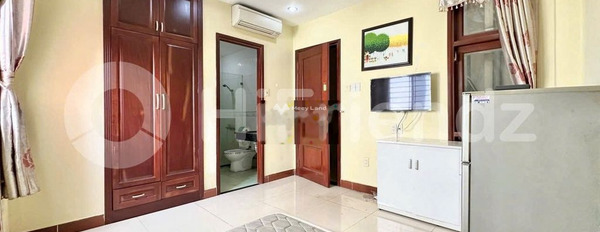 Phú Trung, Hồ Chí Minh, cho thuê chung cư giá thuê rẻ bất ngờ chỉ 3.8 triệu/tháng, tổng quan bên trong căn hộ 1 phòng ngủ, 1 WC giao thông đông đúc-03