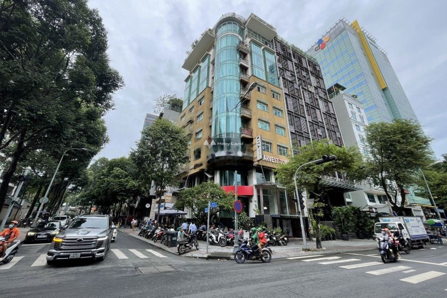 Cho thuê sàn văn phòng giá thuê hấp dẫn chỉ 650 triệu/tháng vị trí đặt ở trung tâm Quận 1, Hồ Chí Minh diện tích khoảng là 1383m2-01