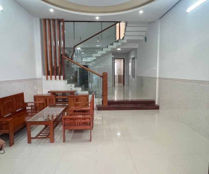 Cho thuê nhà đẹp 2 tầng kiệt ô tô Hà Bổng, cách biển 150m gần khách sạn Alacate full nội thất, Sơn Trà-01