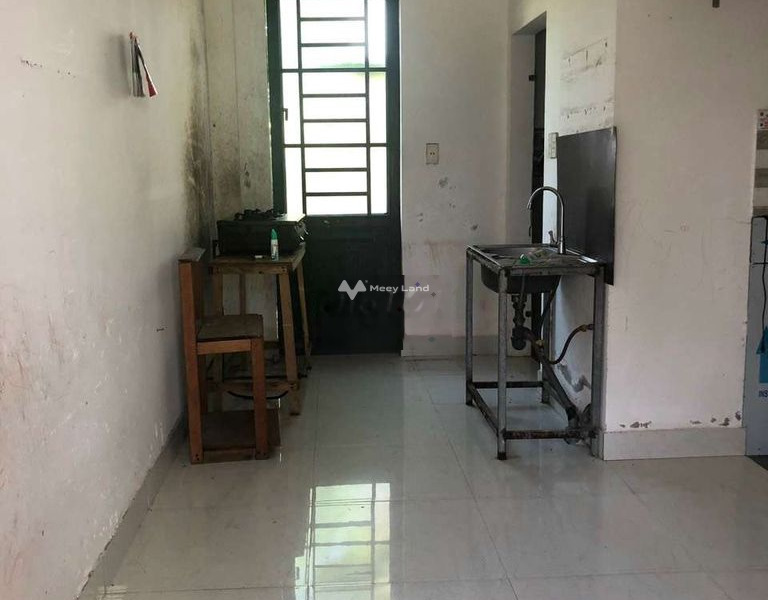 Mặt tiền tọa lạc ở Văn Tiến Dũng, Đà Nẵng cho thuê nhà giá thuê bàn giao chỉ 1.8 triệu/tháng, trong nhà này 1 phòng ngủ, 1 WC-01