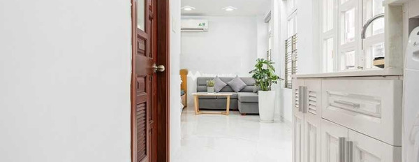 Đầy đủ, cho thuê căn hộ với diện tích tiêu chuẩn 40m2 vị trí thích hợp Bến Thành, Quận 1 giá thuê cơ bản 12 triệu/tháng-02