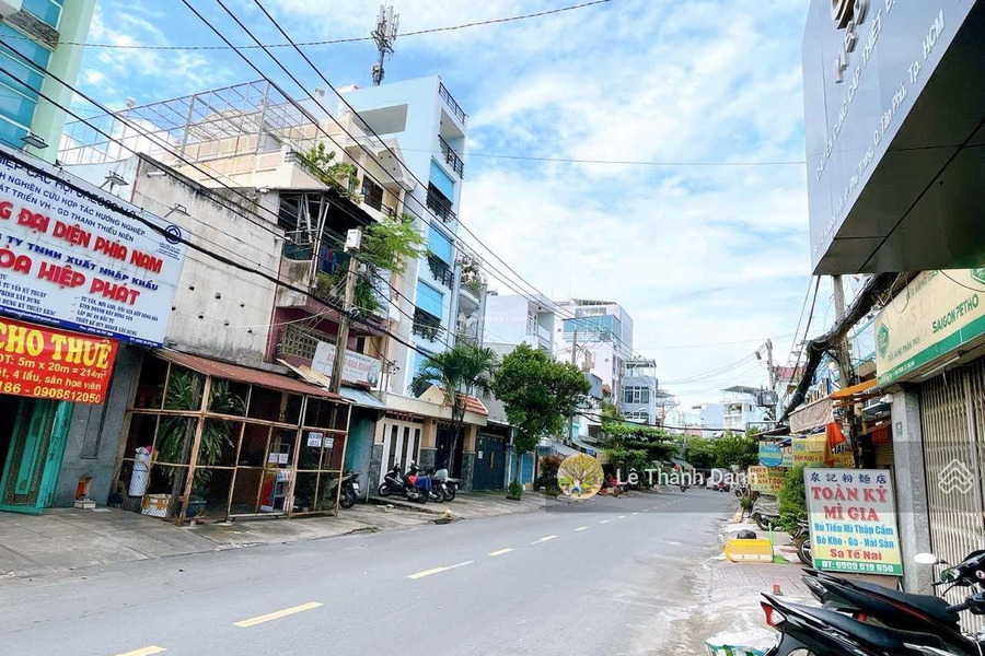 Trong nhà bao gồm có 2 phòng ngủ bán nhà bán ngay với giá cực rẻ từ 8.8 tỷ diện tích chuẩn 76m2 vị trí đẹp nằm ở Tân Phú, Hồ Chí Minh-01