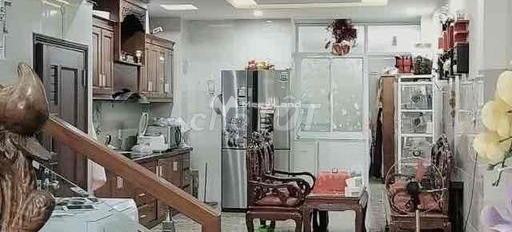 Vị trí đặt ở Hòa Phát, Cẩm Lệ cho thuê nhà thuê ngay với giá ngạc nhiên chỉ 15 triệu/tháng, căn này bao gồm 7 phòng ngủ, 6 WC-02