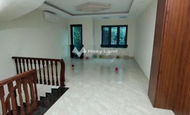 Cho thuê nhà vị trí đẹp tại Trịnh Văn Bô, Hà Nội, thuê ngay với giá thương lượng 14 triệu/tháng với diện tích 100m2, trong ngôi nhà này gồm 5 PN-02