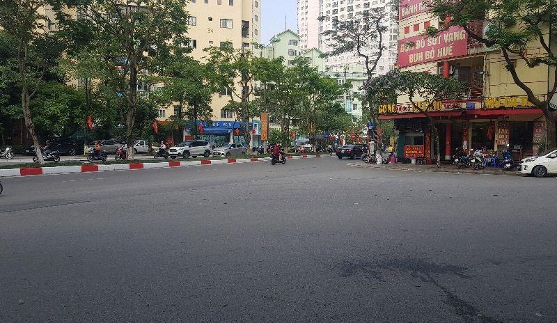 Nhà 43m2 mặt phố Trần Đăng Ninh giá có 18,5 tỷ