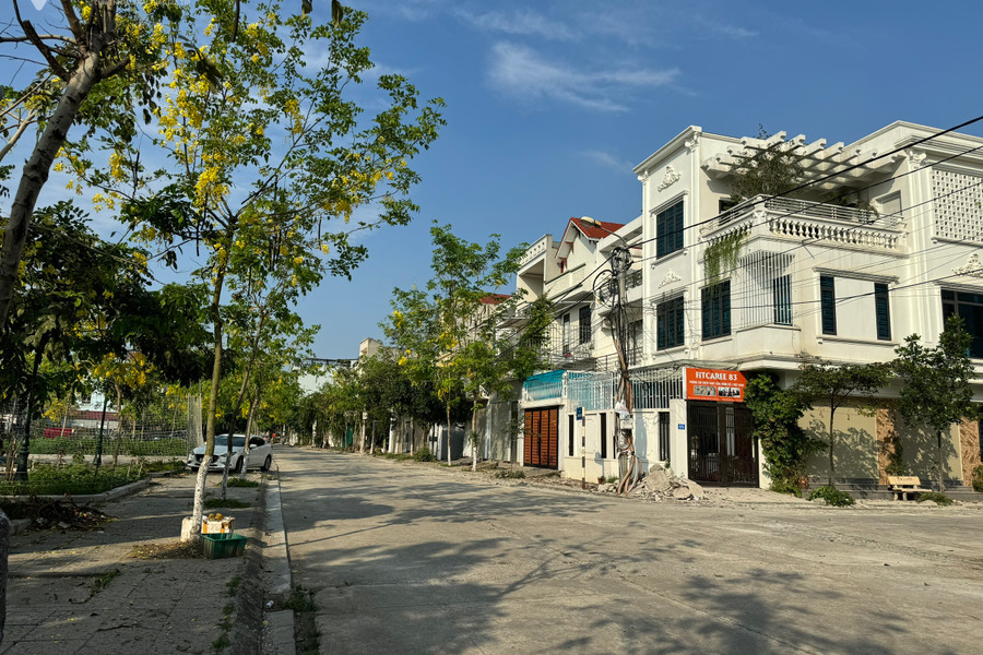 Bán đất mặt phố Lương Văn Can, Liên Bảo, Vĩnh Yên, góc 2 mặt tiền-01