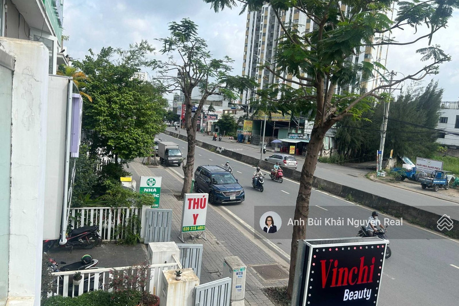 Nhà 4 PN bán nhà ở diện tích chuẩn 100m2 bán ngay với giá tốt chỉ 18.3 tỷ vị trí đặt tọa lạc ngay Quận 9, Hồ Chí Minh, hướng Đông - Nam-01