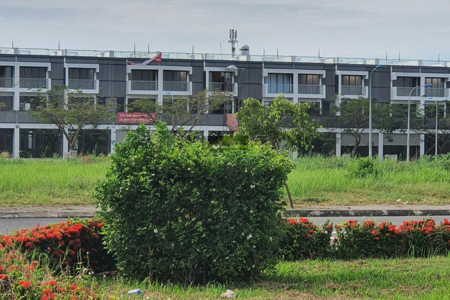 Bán nhà ở diện tích rộng 100m2 bán ngay với giá đàm phán 7 tỷ ngay trên Trường Thạnh, Hồ Chí Minh hướng Bắc-01