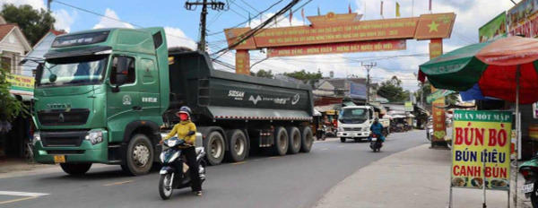 Bán nhà mặt tiền nằm ngay Trừ Văn Thố, Bình Dương bán ngay với giá chỉ 650 triệu có diện tích chính 252m2, hướng Đông nam-03