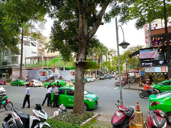 Cho thuê shophouse 60 triệu/tháng diện tích 130m2 vị trí tiện lợi ngay tại Phạm Văn Nghị, Hồ Chí Minh hỗ trợ mọi thủ tục miễn phí-01