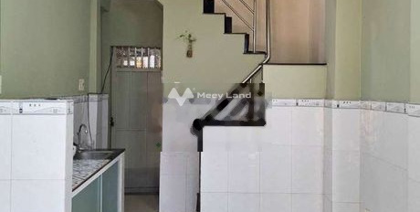 Nhà gồm 2 PN, cho thuê nhà, giá thuê cực êm chỉ 8 triệu/tháng với diện tích tiêu chuẩn 25m2 vị trí đẹp tọa lạc ngay Nguyễn Trãi, Phường 3-03