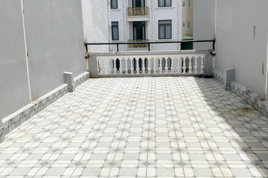 Căn nhà gồm 3 PN bán nhà giá bán cực sốc chỉ 19 tỷ có diện tích chung là 152m2 tọa lạc ngay trên Đà Lạt, Lâm Đồng-01