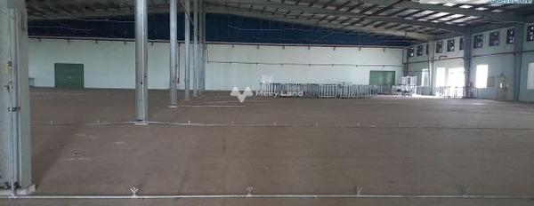 Vị trí đặt tọa lạc gần Long Bình, Biên Hòa cho thuê kho bãi 5500m2 thuê ngay với giá phải chăng từ 330 triệu/tháng với đường 20 m còn chần chờ gì nữa-02