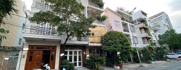 Vị trí mặt tiền tọa lạc ngay trên Tân Sơn Nhì, Tân Phú cho thuê nhà giá thuê chốt nhanh chỉ 25 triệu/tháng, trong ngôi nhà này 8 phòng ngủ, 6 WC-02