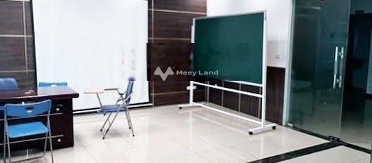 Bán nhà ở diện tích khoảng 90m2 bán ngay với giá cực sốc từ 30 tỷ vị trí đẹp ở Hoàng Cầu, Đống Đa-03