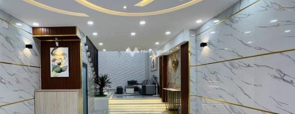 Nhà 3 phòng ngủ bán nhà ở diện tích khoảng 73m2 bán ngay với giá thương mại từ 8.8 tỷ vị trí tiện lợi Phường 14, Hồ Chí Minh-03
