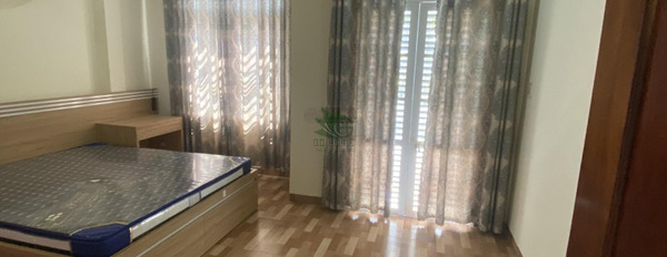 Cho thuê nhà 3 phòng ngủ có nội thất giá 12 triệu phường Vĩnh Nguyên -03