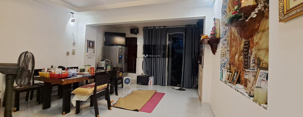 DT 266m2 bán nhà ở vị trí mặt tiền ngay tại Phú Thuận, Hồ Chí Minh tổng quan gồm có 3 phòng ngủ 4 WC còn chần chờ gì nữa-03