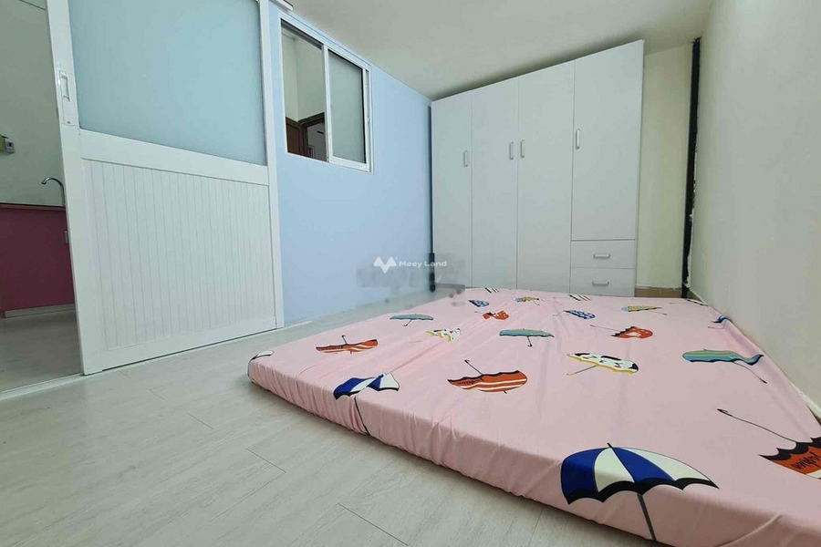 Căn hộ gồm tổng cộng 2 phòng ngủ, cho thuê căn hộ vị trí tốt ở Quận 3, Hồ Chí Minh, 1 WC ở lâu dài-01