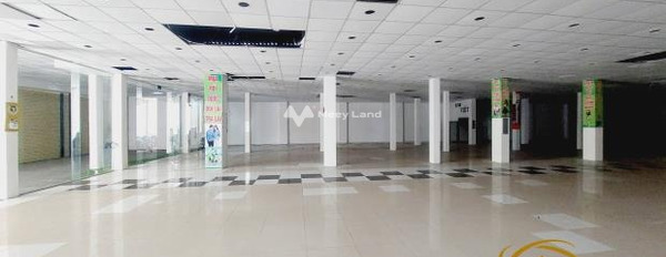 Cho thuê mặt bằng đường Đồng Khởi, đối diện đại học Đồng Nai 600m2 ngang 11m, giá 80 triệu/tháng-03