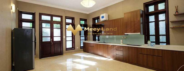 Bán liền kề tại Lạc Long Quân, Tây Hồ, Hà Nội. Diện tích 216m2, giá 55 tỷ-03