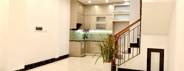 Nhà có 5 phòng ngủ bán nhà ở có diện tích chung 47m2 bán ngay với giá thỏa thuận 9.6 tỷ vị trí đặt tọa lạc ngay Quảng An, Hà Nội-02