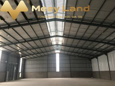 Xoay vốn cho thuê kho bãi có tổng dt 1200 m2 có mặt tiền 20 mét ngay trên Ninh Sở, Thường Tín giá đặc biệt 54 triệu/tháng với lộ 20 m nội thất hiện đạ...