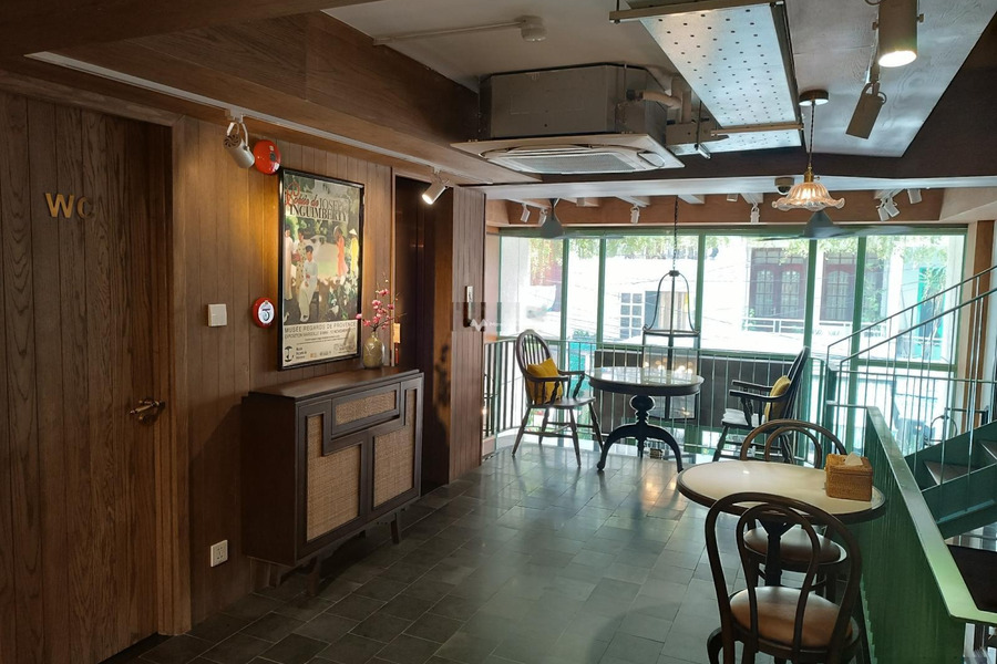 Vị trí đắc địa kinh doanh nhà hàng, cafe đường Hùng Vương, Nha Trang -01