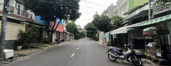Có diện tích rộng 80m2 bán nhà vị trí thuận lợi ngay ở Tân Phú, Hồ Chí Minh hướng Bắc nhà bao gồm có 1 phòng ngủ cảm ơn bạn đã đọc tin-03