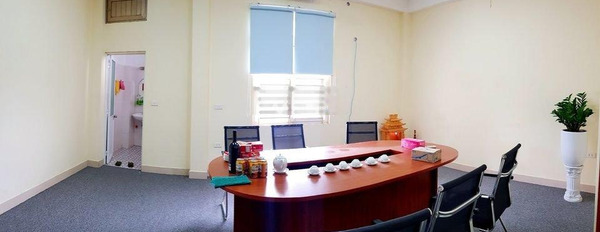 Cho thuê sàn văn phòng giá thuê khoảng từ 5 triệu/tháng vị trí ngay tại Trung Hòa, Cầu Giấy diện tích khoảng 35m2-03