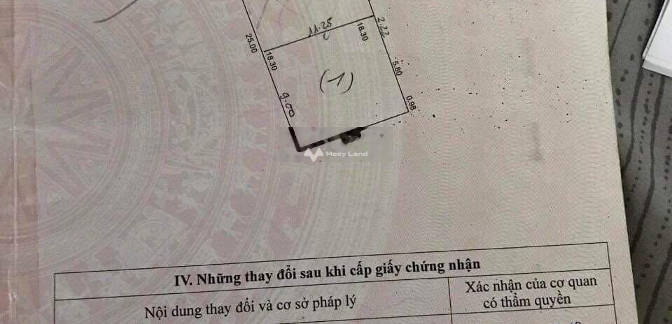 Trong nhà nhìn chung có 3 phòng ngủ, bán nhà ở có diện tích 188m2 giá bán êm 3.6 tỷ vị trí mặt tiền nằm trên Hòa Quý, Đà Nẵng hướng Tây - Bắc