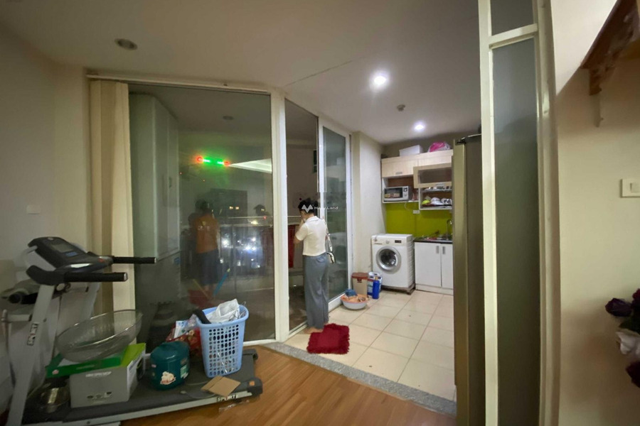 Chung cư 2 phòng ngủ, cho thuê căn hộ vị trí mặt tiền ở Dịch Vọng, Cầu Giấy, tổng quan trong căn hộ gồm 2 PN, 2 WC còn chần chờ gì nữa-01