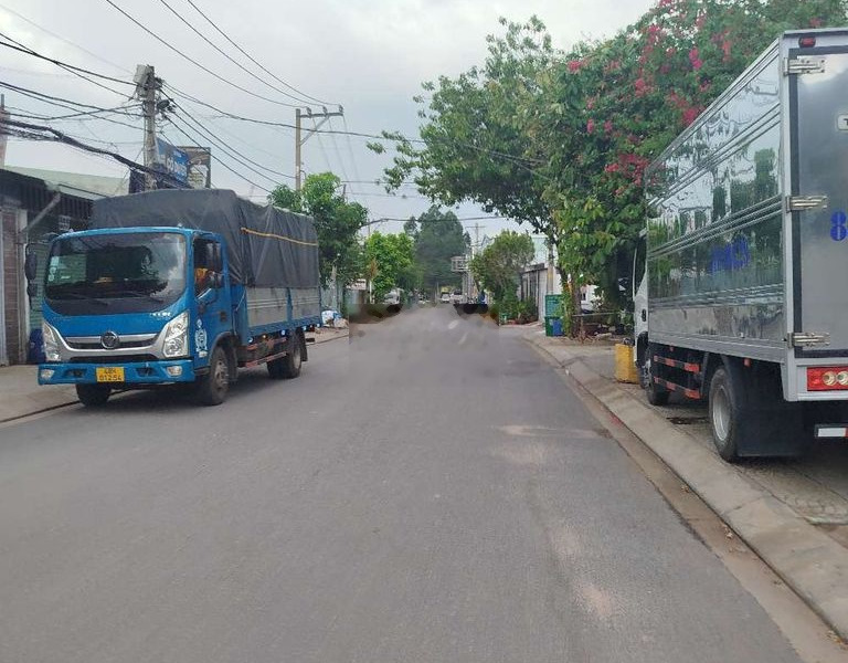 kho xưởng 300m2 Lê Thị Riêng quận 12 xe công 24/24 -01