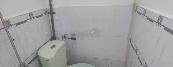 Cho thuê nhà đường Bông Sao P5.Q8 DT.3.5×13 } 1 phòng toilet hẽm 4m. -03