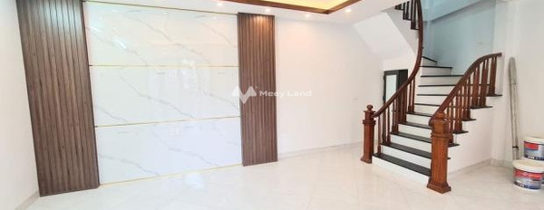 Nhà 3 phòng ngủ bán nhà ở có diện tích gồm 54m2 bán ngay với giá hợp lý 6.6 tỷ vị trí mặt tiền ngay trên Quỳnh Đô, Hà Nội-03