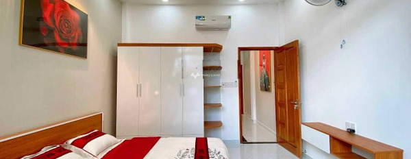 Diện tích 100m2 bán nhà ở vị trí thuận tiện ngay tại Bình Tân, Hồ Chí Minh căn nhà bao gồm 6 phòng ngủ 7 WC liên hệ ngay để được tư vấn-03