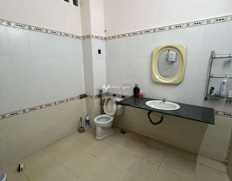 Nhà có 4 phòng ngủ, cho thuê nhà ở có diện tích thực là 60m2 giá thuê chính chủ chỉ 15 triệu/tháng vị trí đặt ở Bàu Cát, Tân Bình-01