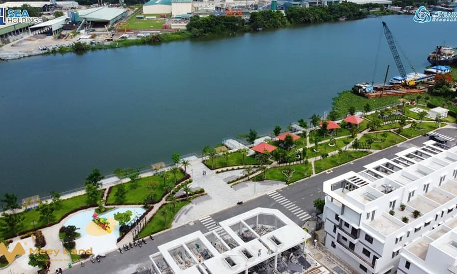 Bán nhà phố ven sông mang kiến trúc Singapore - Giá 7,3 tỷ -  Diện tích 295 m²-01